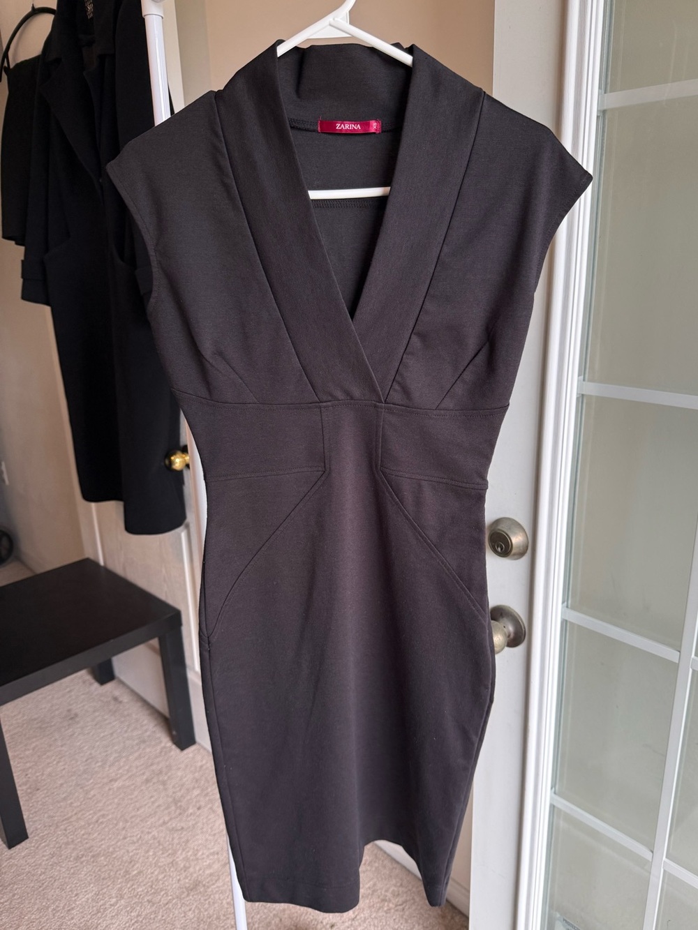 Zarina Black V-Neck Cap Sleeve Sheath Dress, size XS